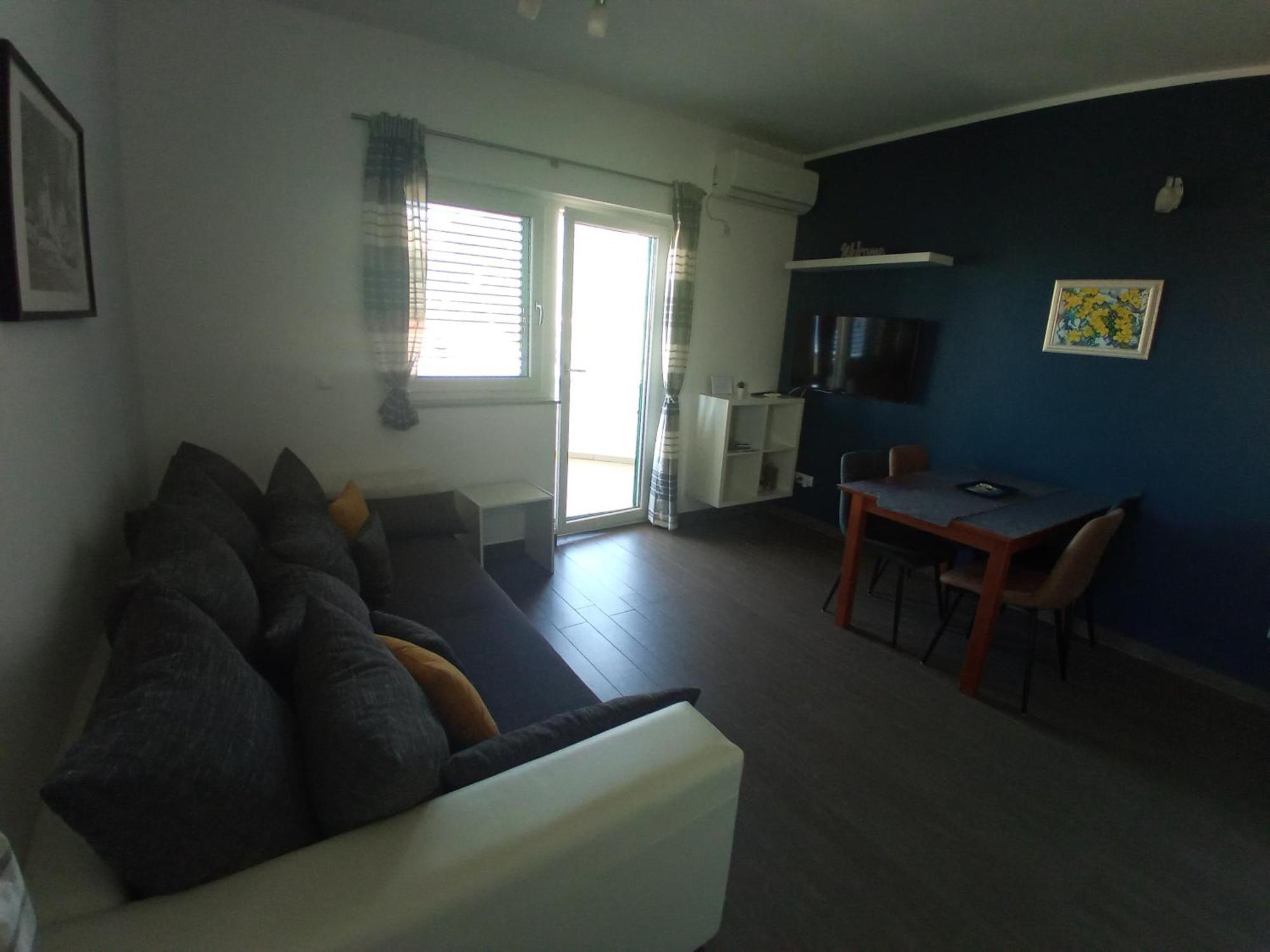 Villa Luce Apartment House Karlobag Exterior foto